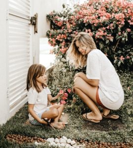 Grow plants together Grow plants together