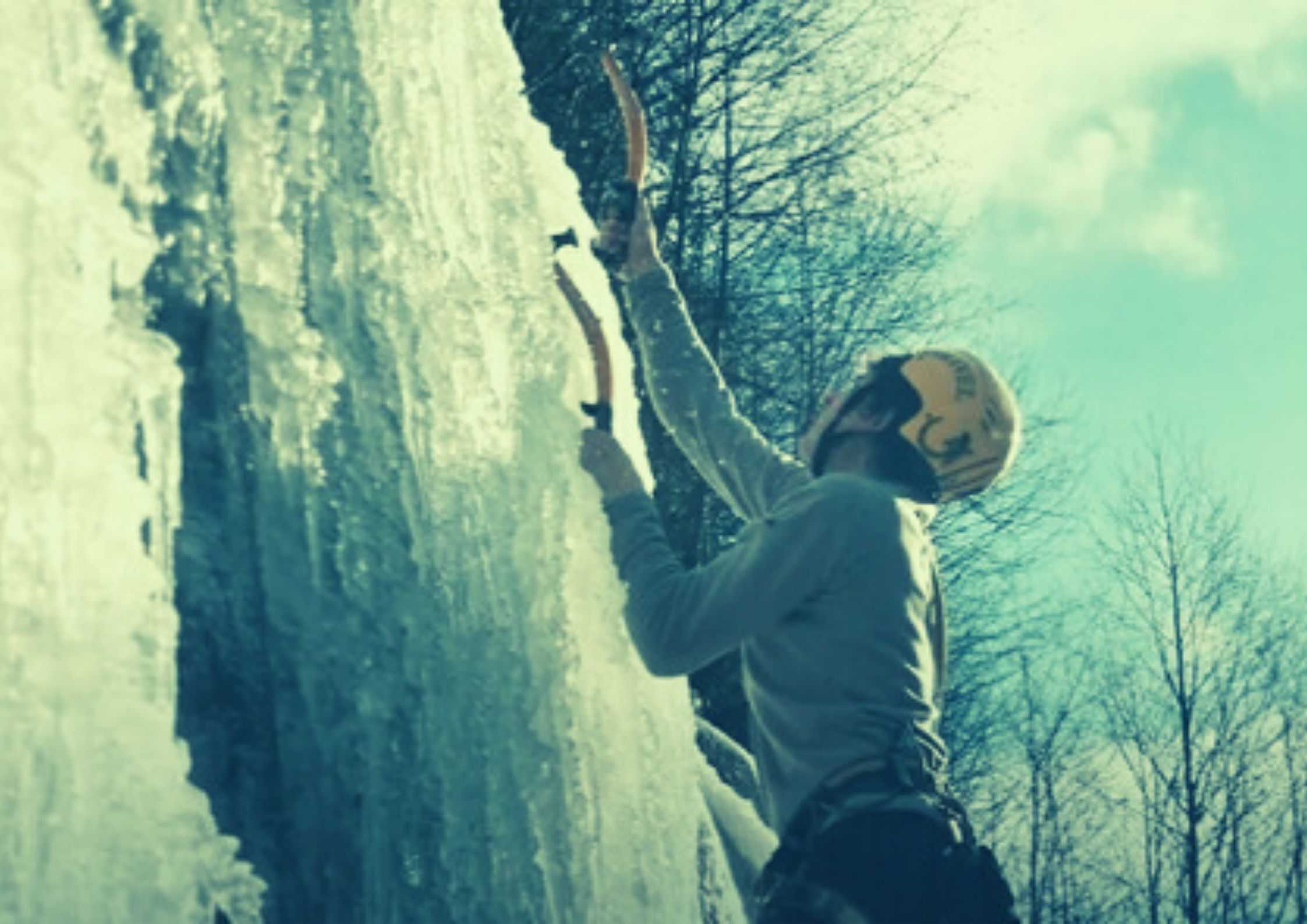 The Alpinist Parents Guide | The Alpinist Age Rating Movie 2021