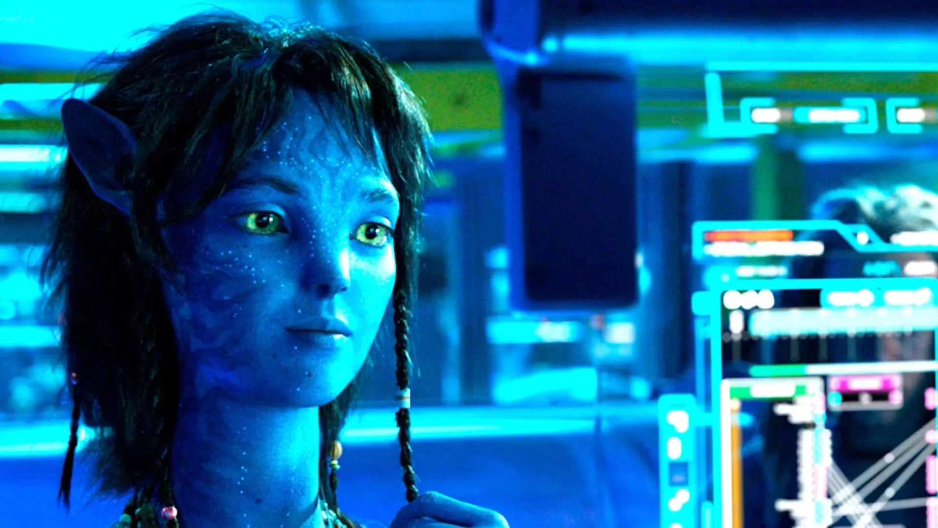 Sigourney Weaver Says Avatar 2 Is Based On James Cameron's Own Family